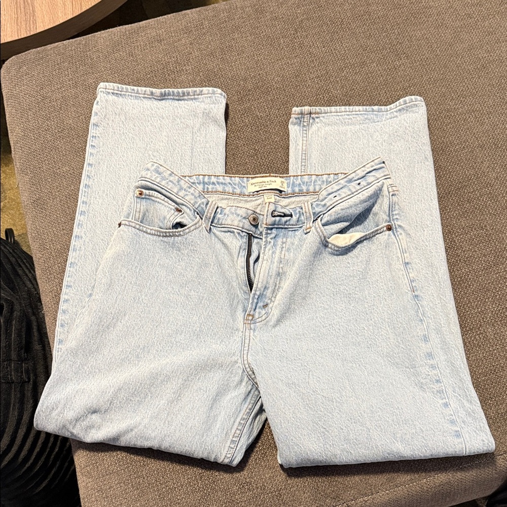 Abercrombie & Fitch Light Wash Straight Leg Jeans